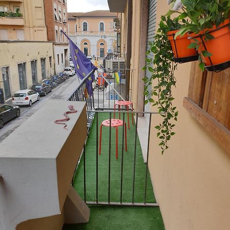Pisa Train Station Hostel Exterior photo